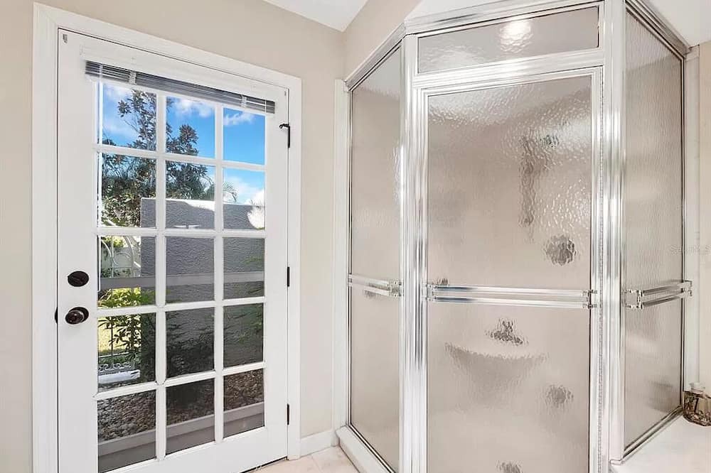 Photo of Bathroom in Bay Isles