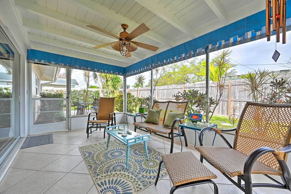 Photo of Bedroom in Harbor Hills
