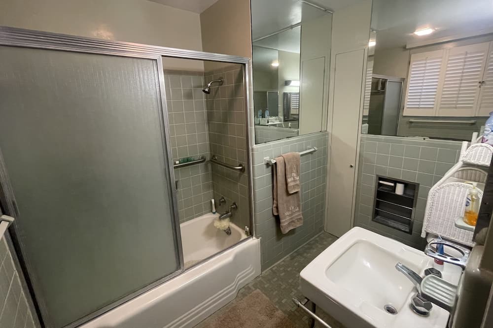 Photo of Bathroom in Whiteville