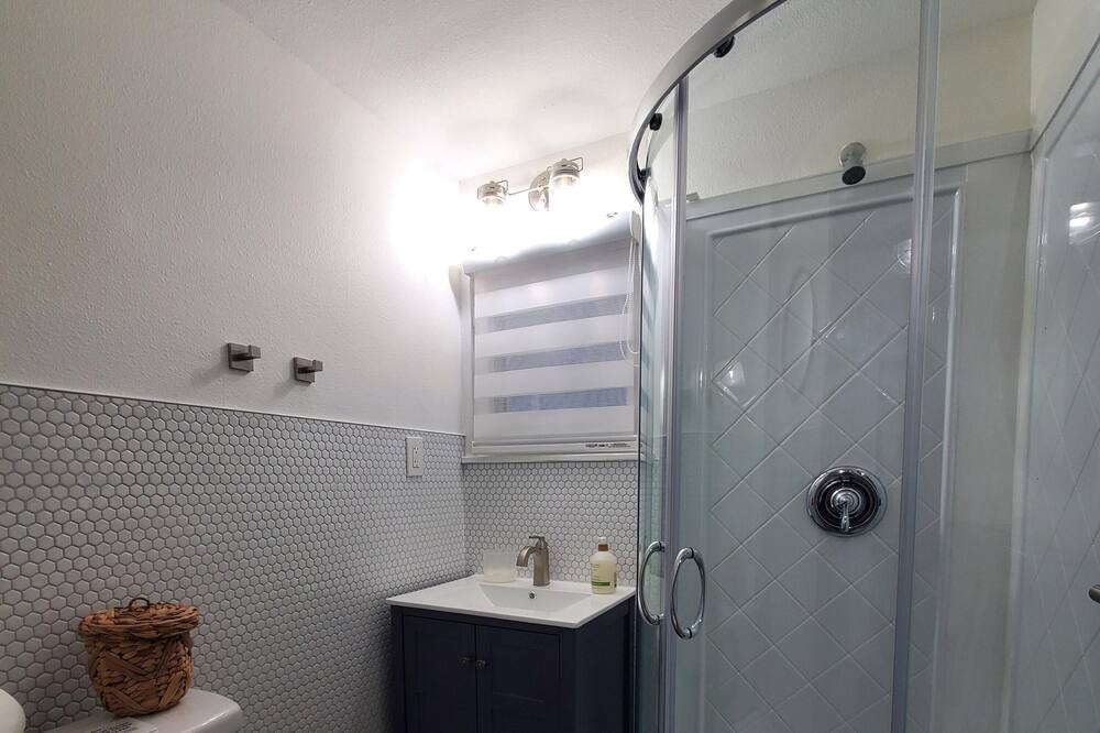 Photo of Bathroom in Sunset Beach