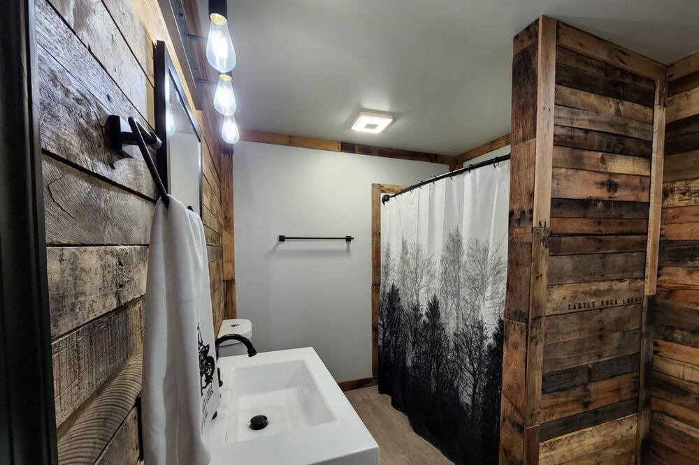 Photo of Bathroom in Pineville