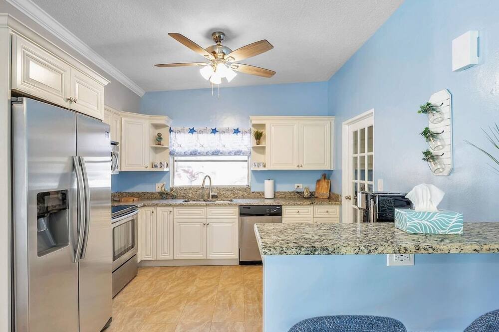 Photo of Kitchen in Anona