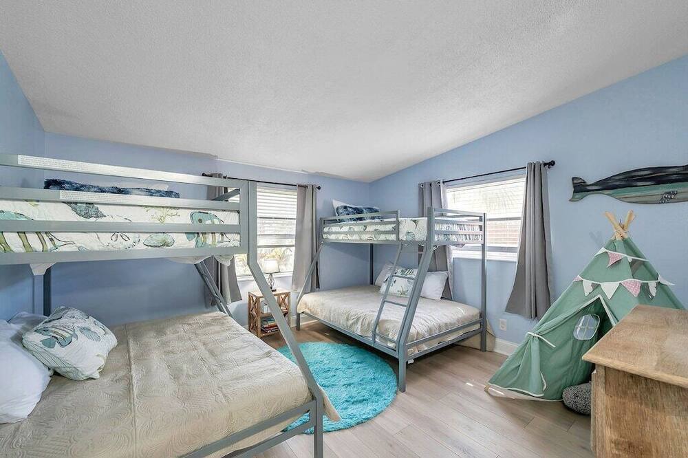 Photo of Bedroom in Anona