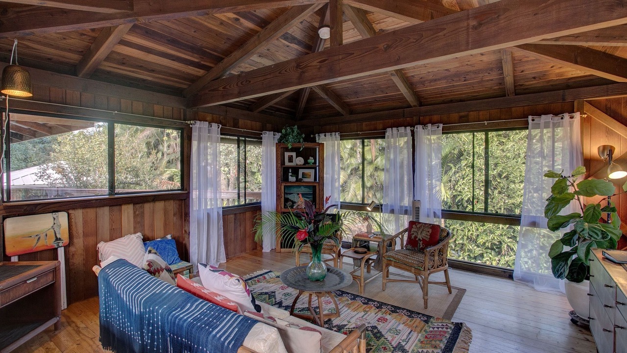 Photo of Bedroom in Keaau