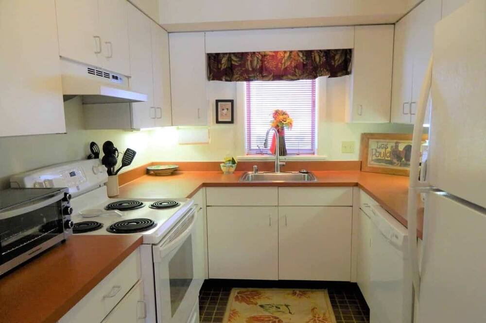 Photo of Kitchen in Stowe Area