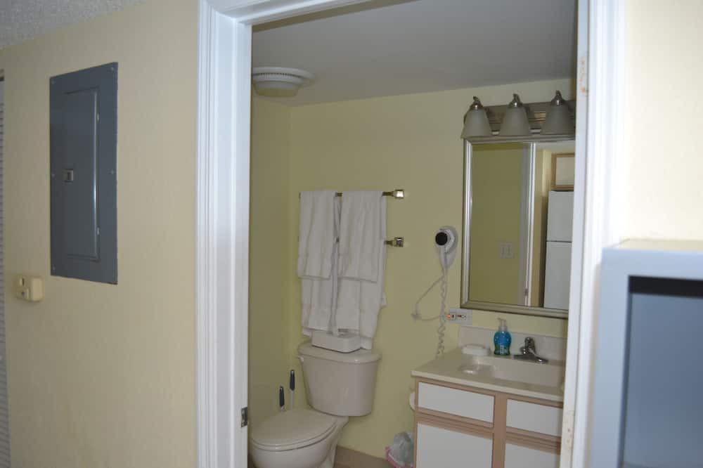 Photo of Bathroom in Ash