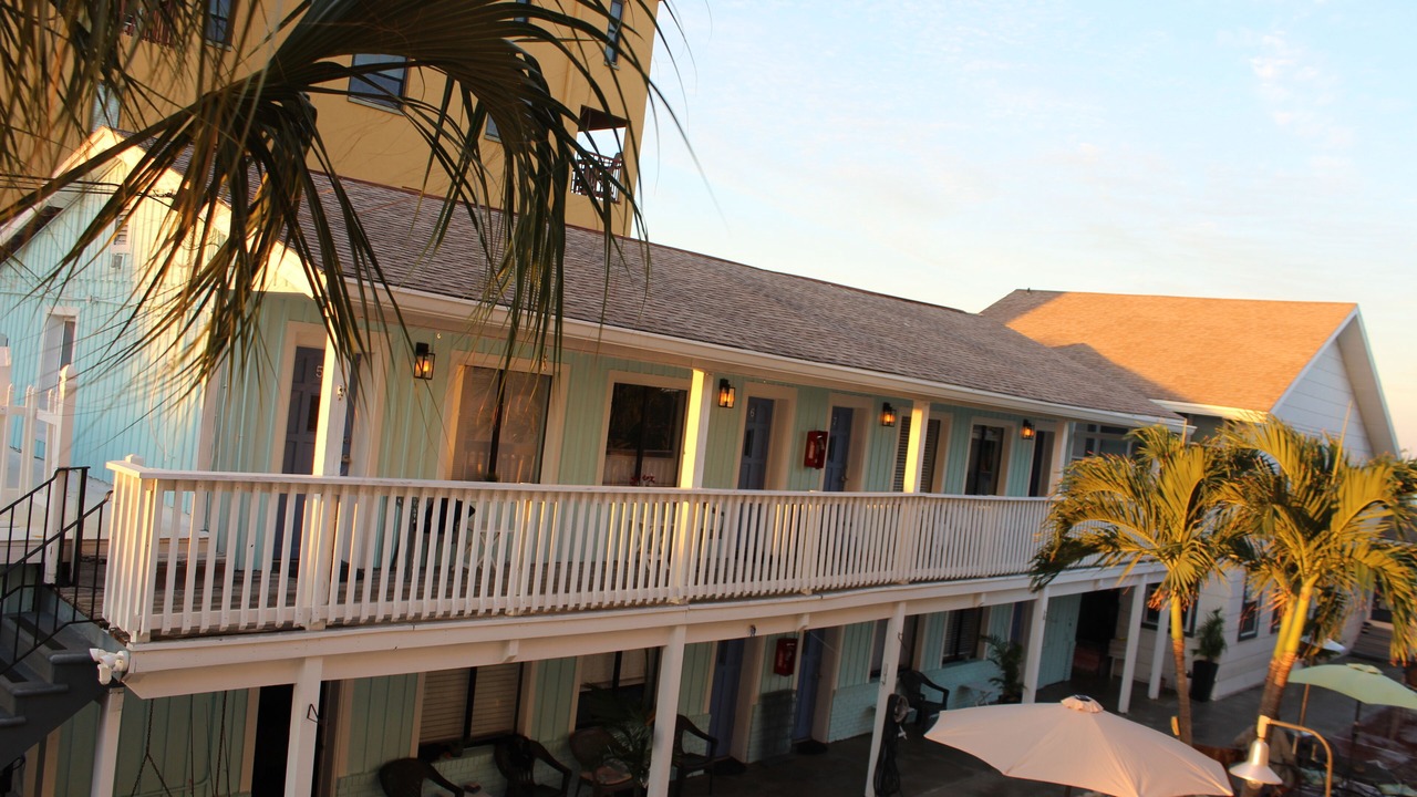 Photo of Patio Balcony in Treasure Island