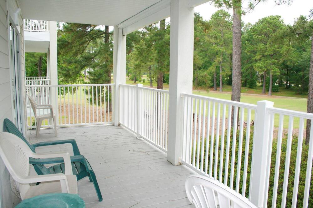 Photo of Patio Balcony in Calabash