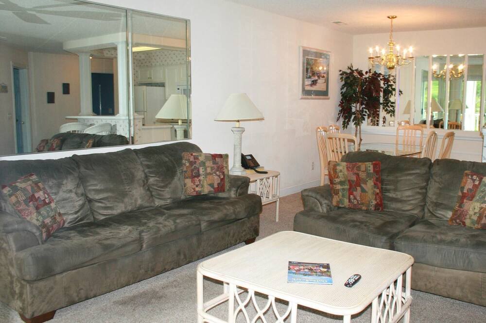 Photo of Livingroom in Calabash