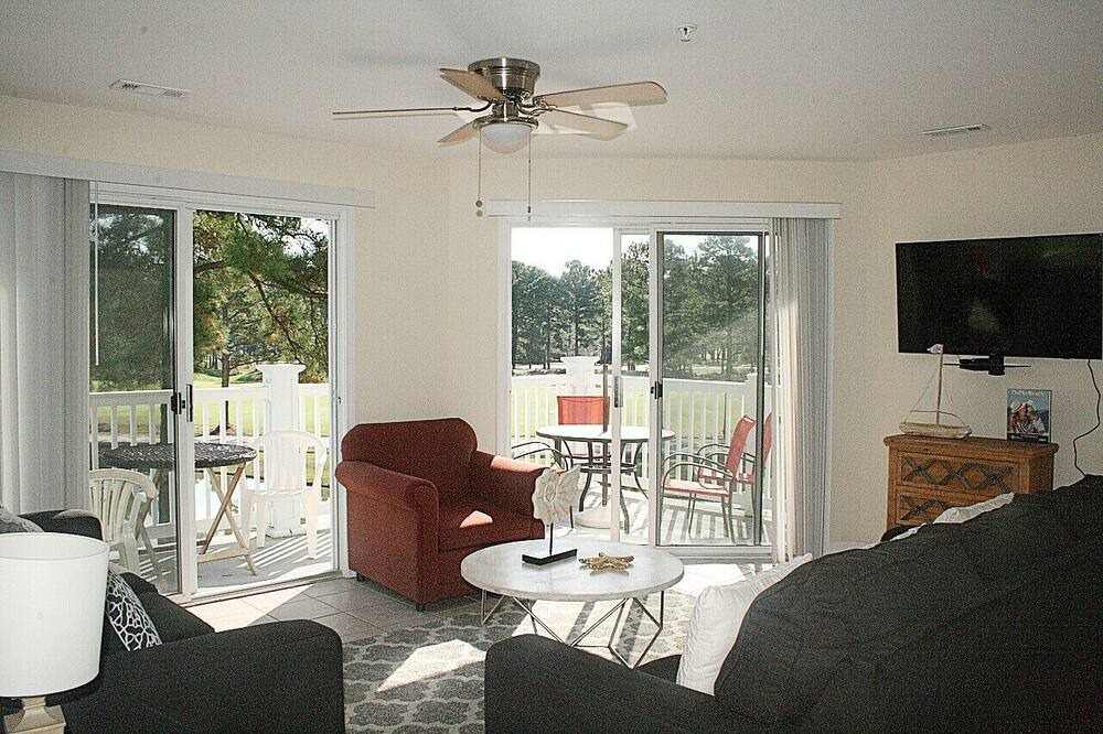 Photo of Livingroom in Calabash