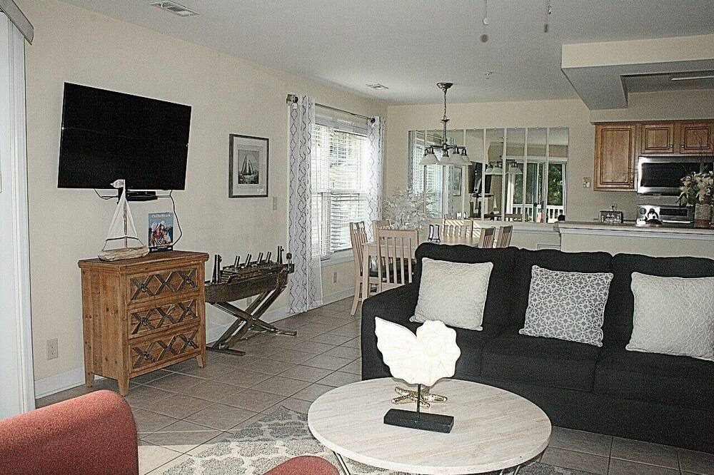 Photo of Livingroom in Calabash