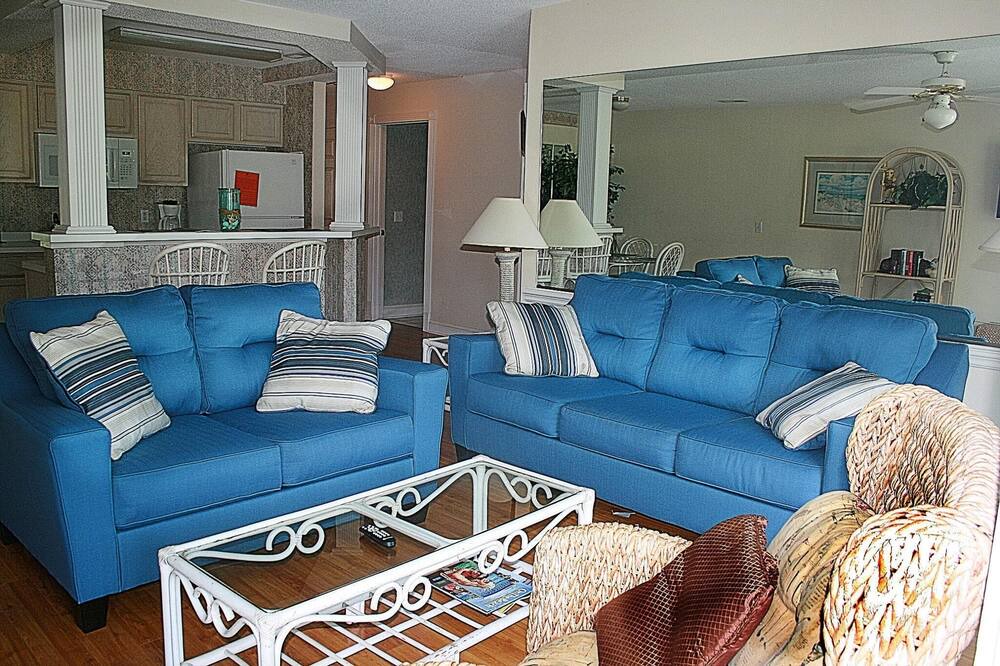 Photo of Livingroom in Calabash