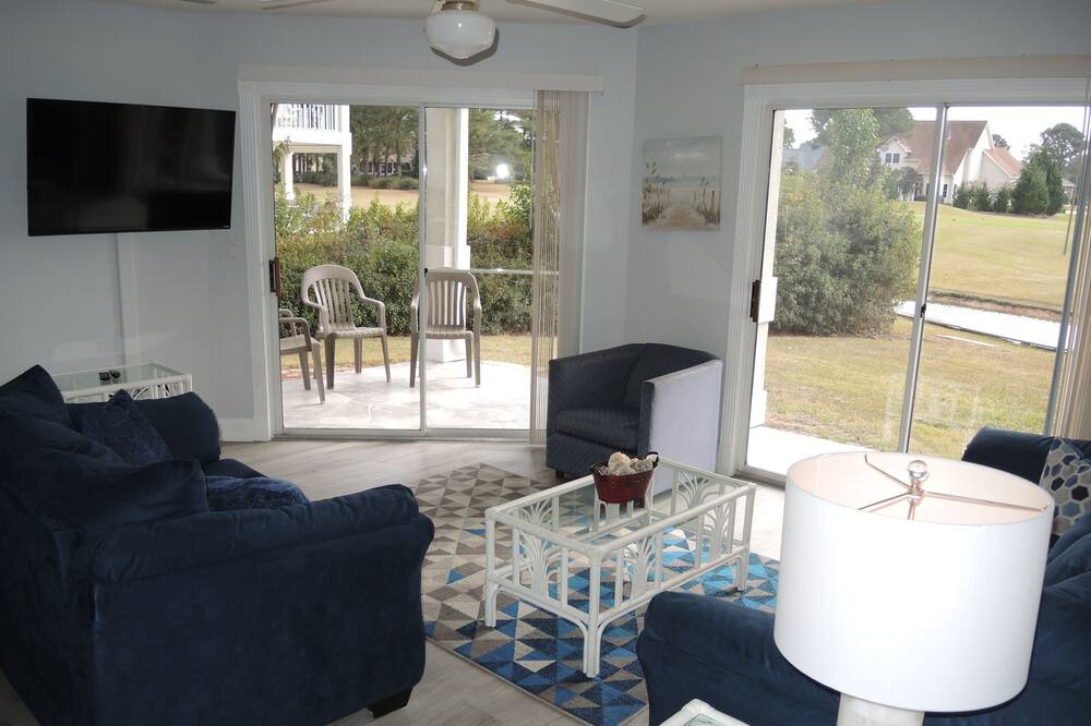 Photo of Livingroom in Calabash