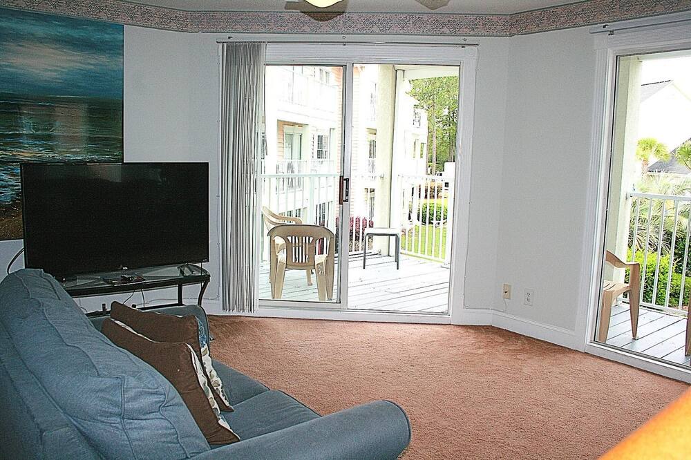 Photo of Livingroom in Calabash