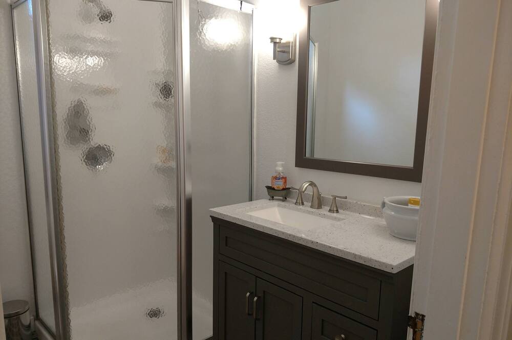 Photo of Bathroom in Gillespie Park