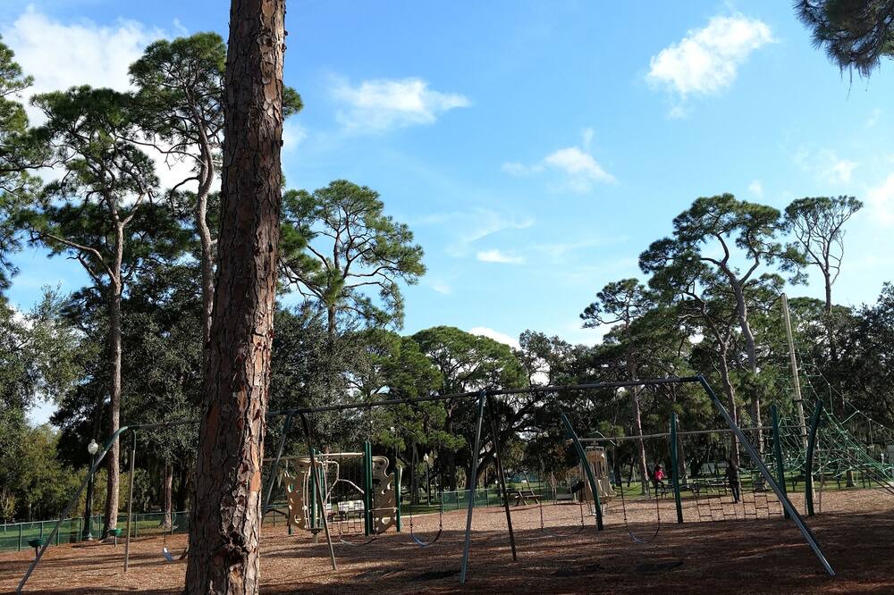 Photo of Others in Gillespie Park
