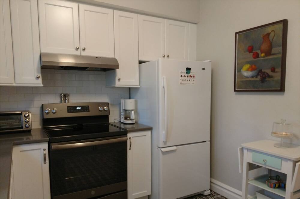 Photo of Kitchen in Gillespie Park