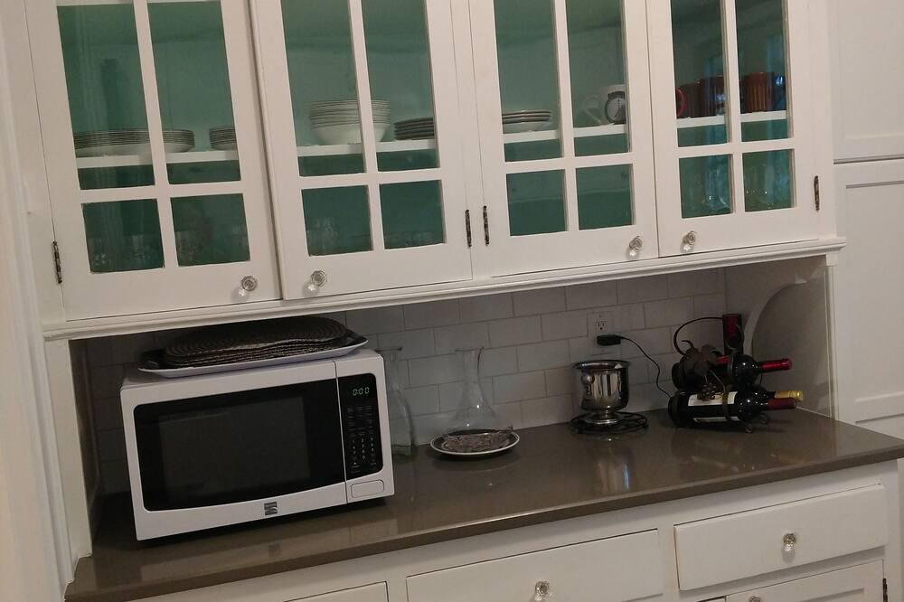 Photo of Kitchen in Gillespie Park