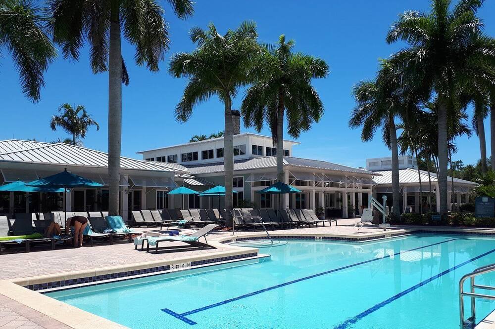 Photo of Outdoor in Estero