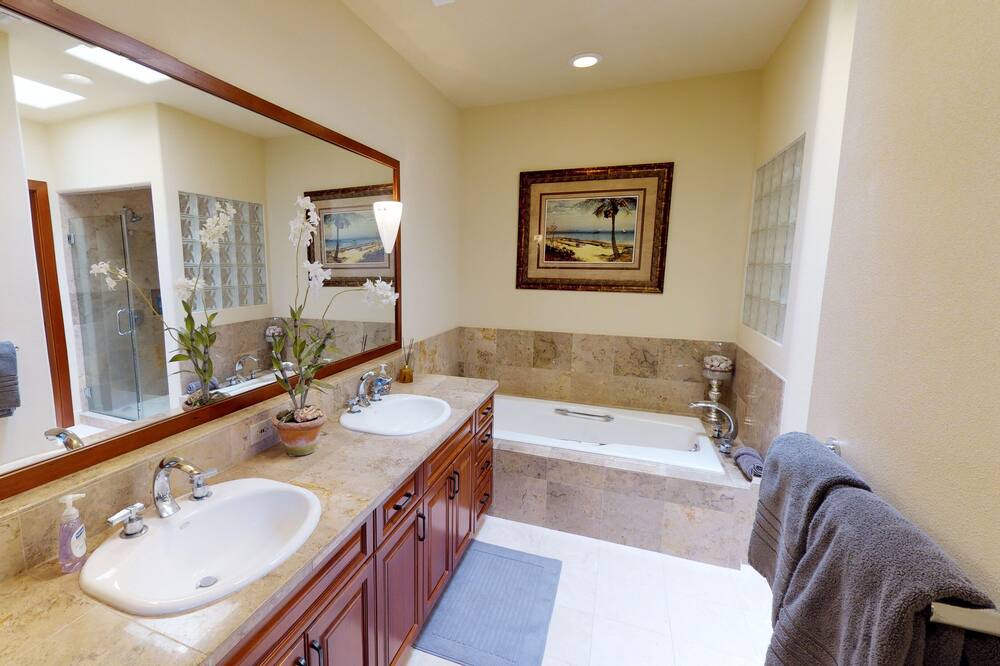 Photo of Bathroom in Kamuela