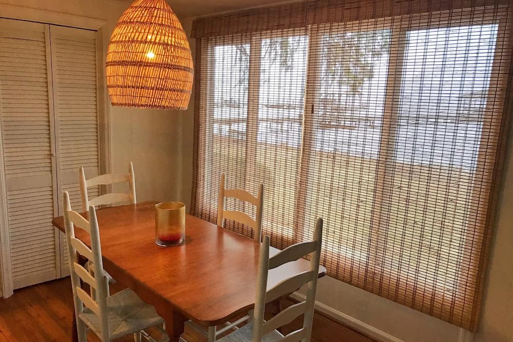 Photo of Livingroom in Lake Waccamaw