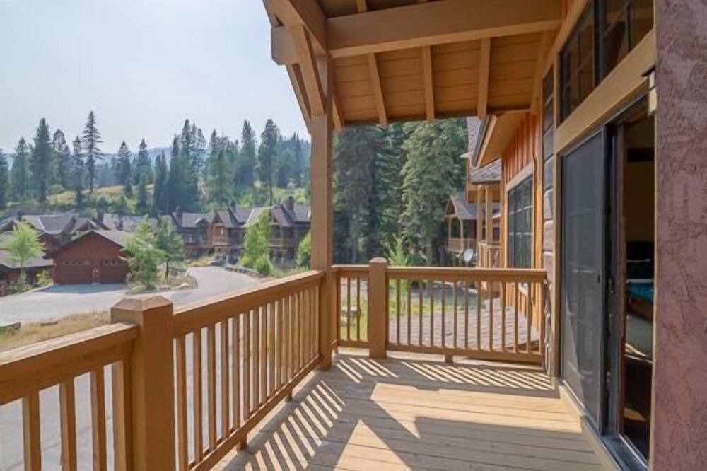 Photo of Patio Balcony in Tamarack Resort