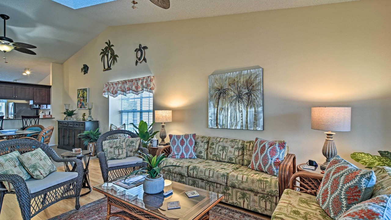 Photo of Livingroom in Capri Isle