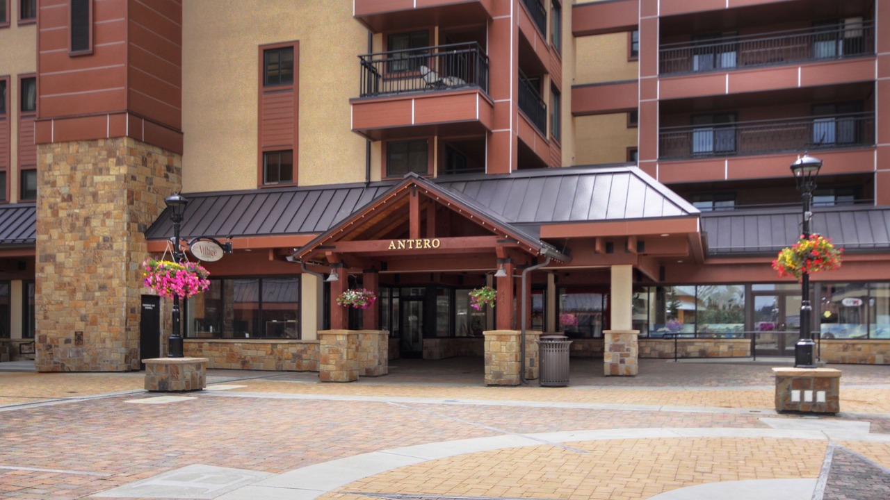 Photo of Outdoor in Peak 9