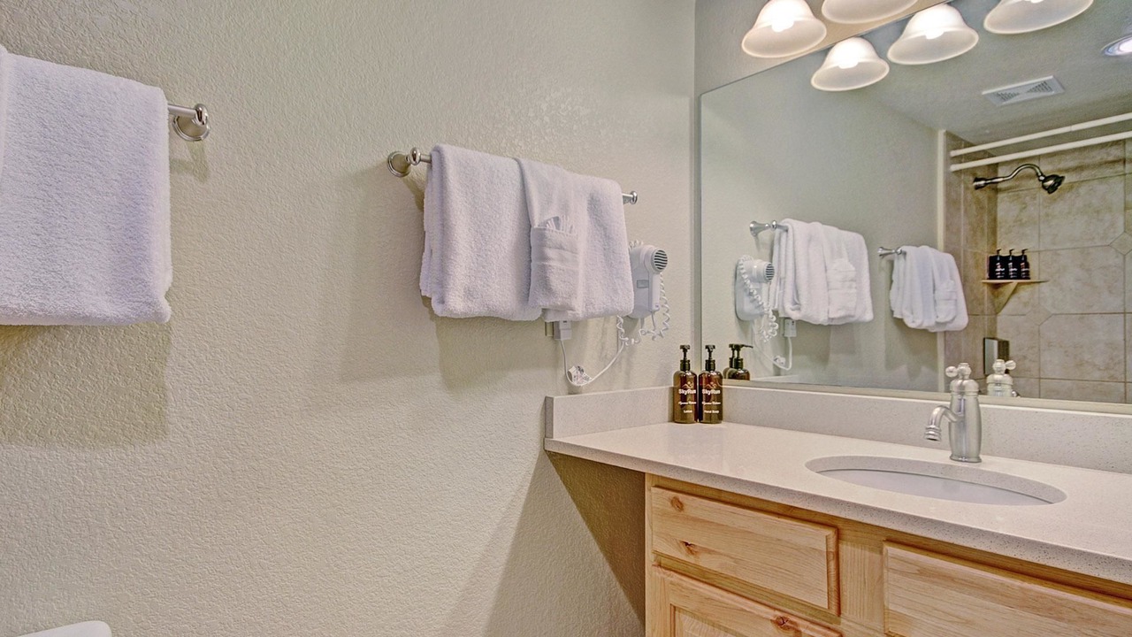 Photo of Bathroom in Copper Mountain Village