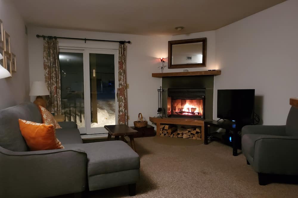 Photo of Livingroom in Ludlow