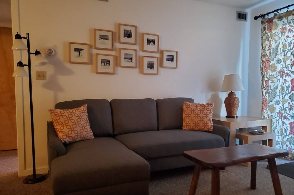 Photo of Livingroom in Ludlow