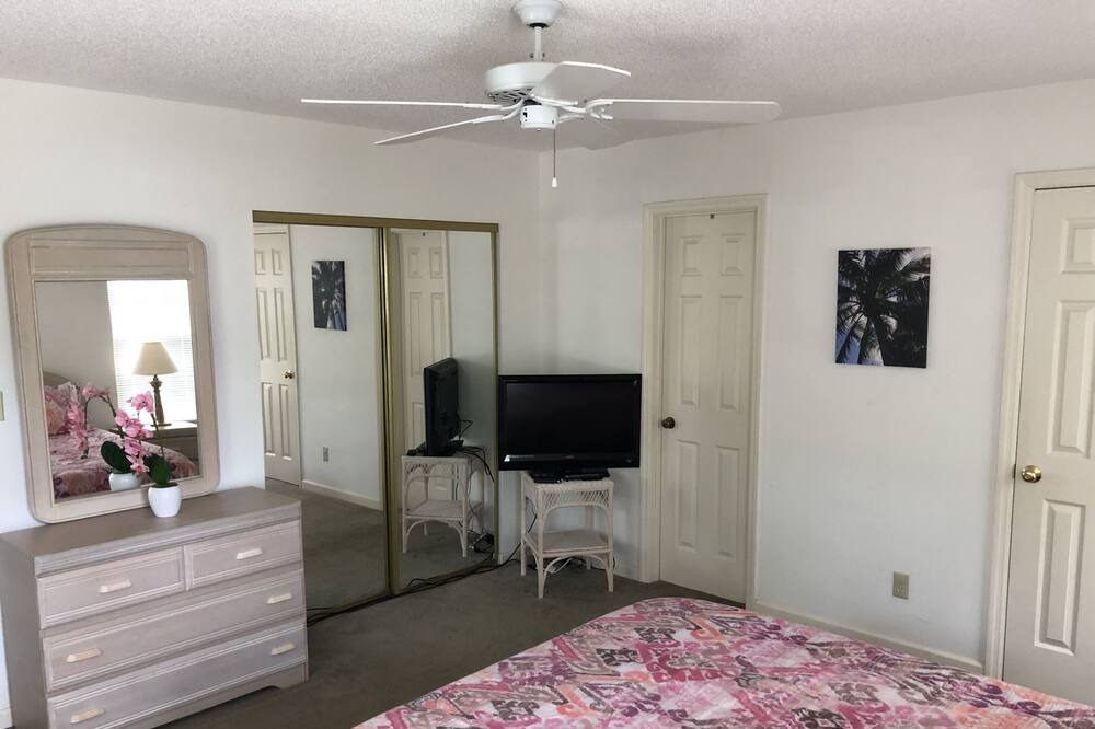 Photo of Bedroom in Little River