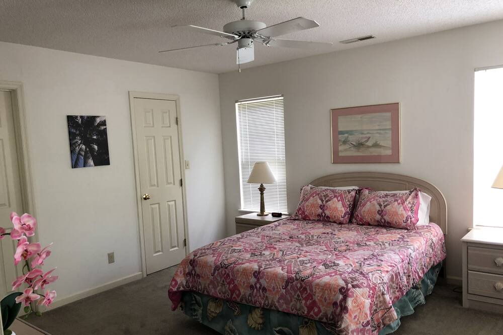Photo of Bedroom in Little River