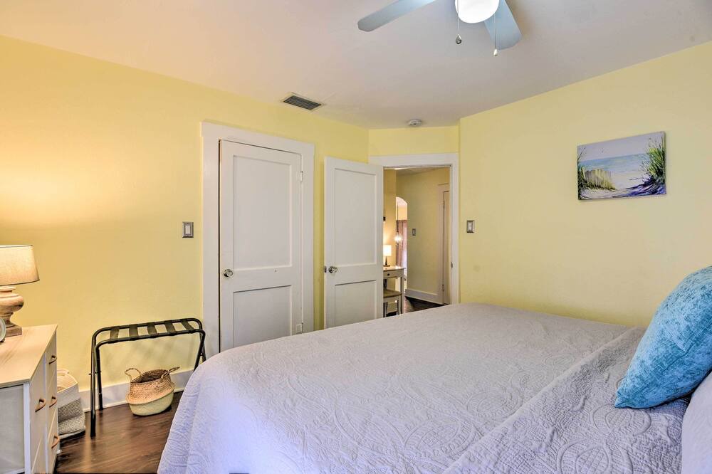 Photo of Bedroom in Gillespie Park
