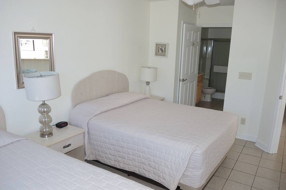 Photo of Bedroom in Calabash