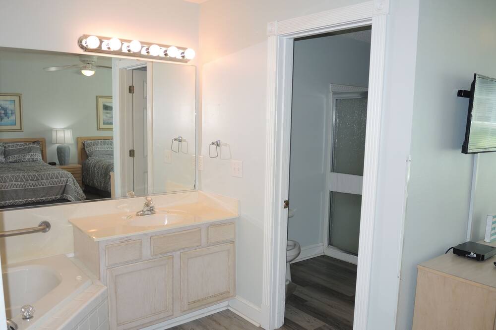 Photo of Bedroom in Calabash