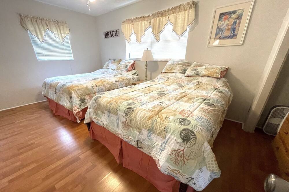 Photo of Bedroom in Seminole