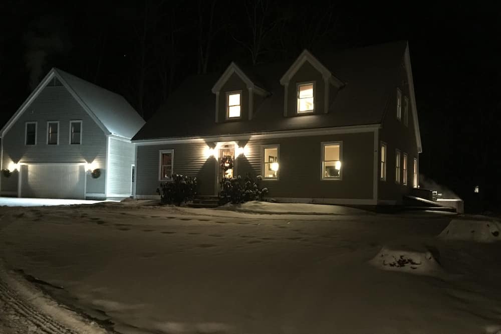 Photo of Outdoor in Manchester Center