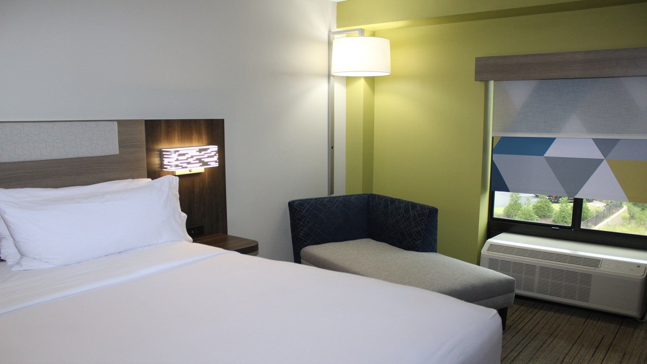 Photo of Bedroom in South View