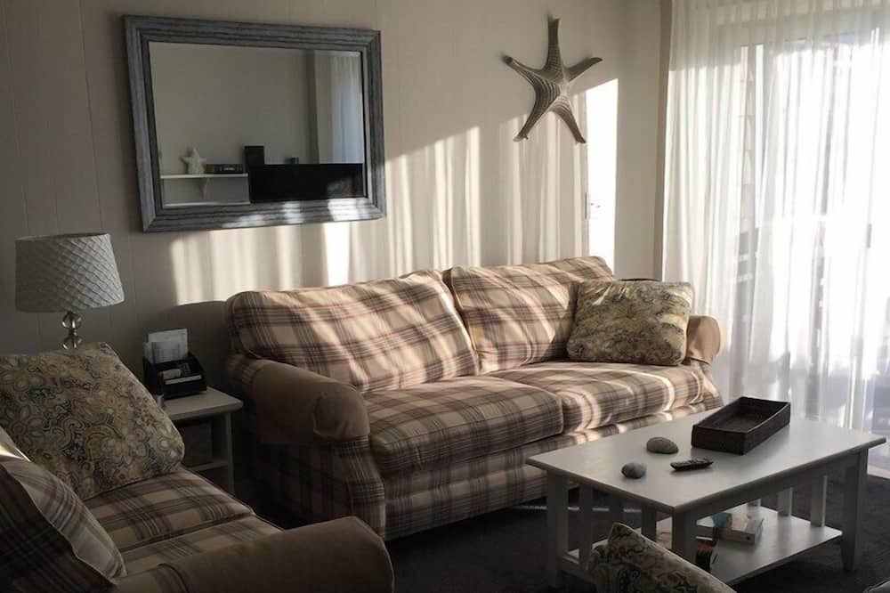 Photo of Livingroom in Holden Beach