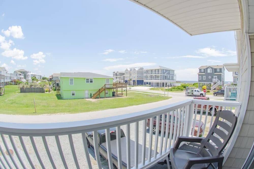 Photo of Patio Balcony in Holden Beach