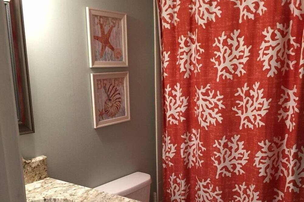 Photo of Bathroom in Holden Beach