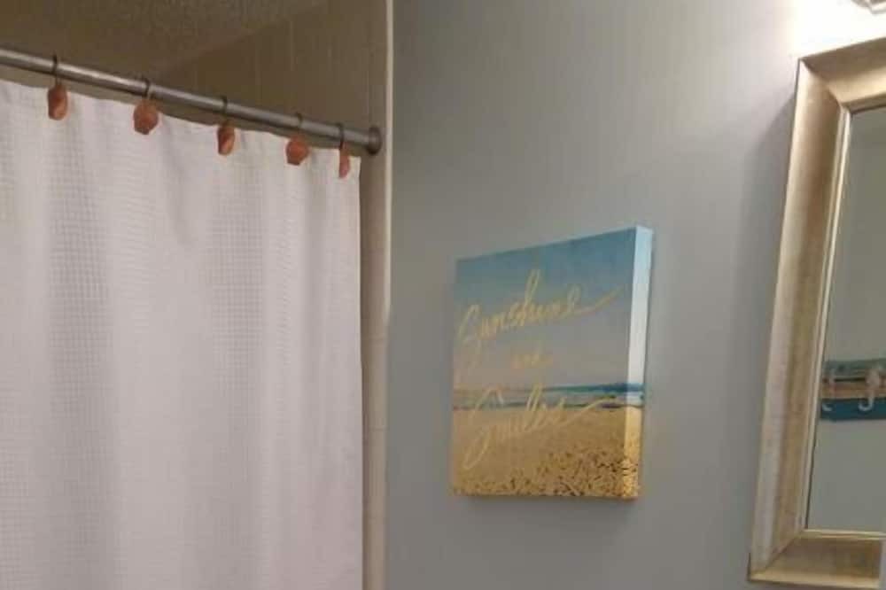 Photo of Bathroom in Holden Beach