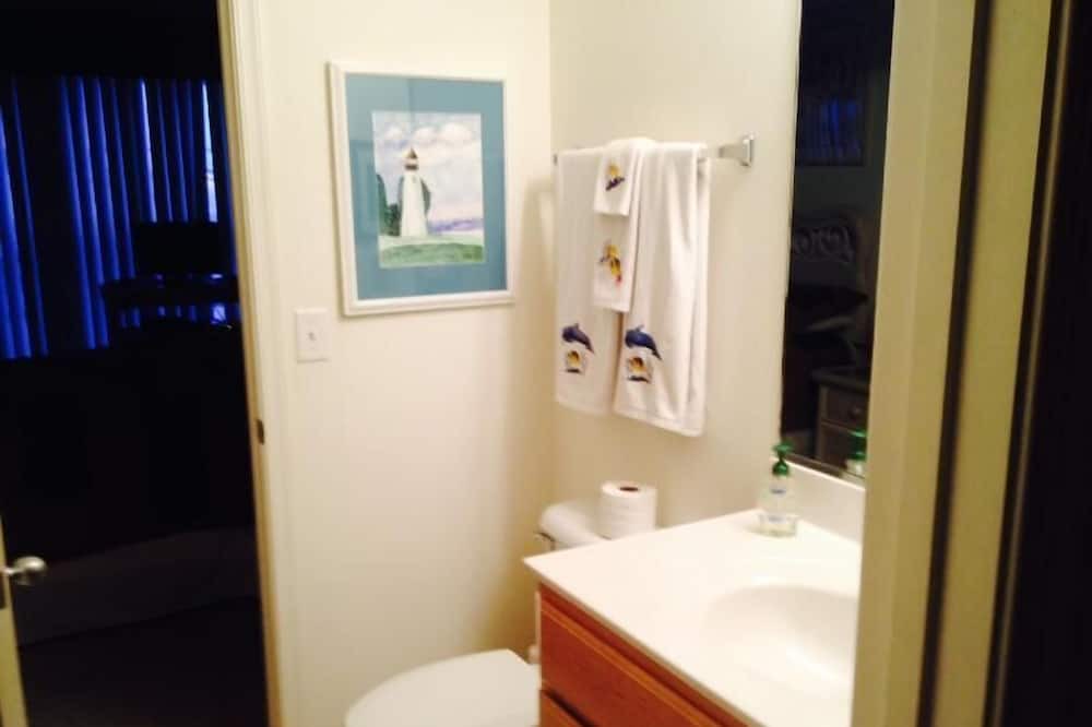 Photo of Bathroom in Villages of Five Points