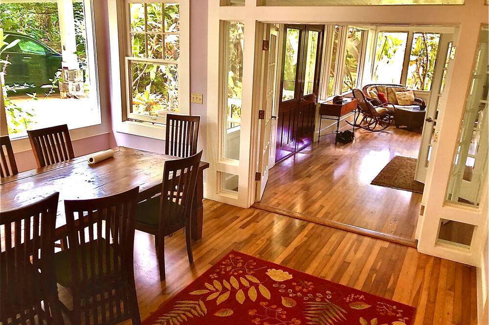 Photo of Livingroom in Hawi