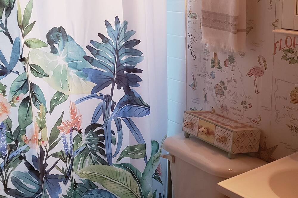 Photo of Bedroom in Sunset Beach