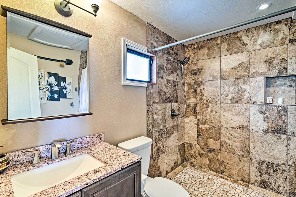 Photo of Bathroom in Kamuela