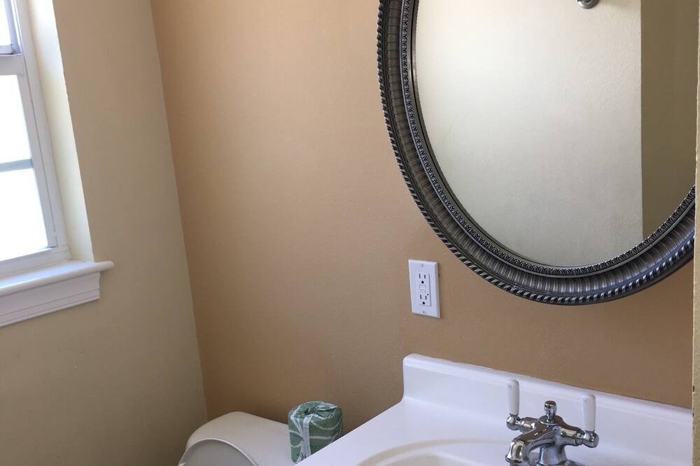 Photo of Bathroom in Sunset Beach