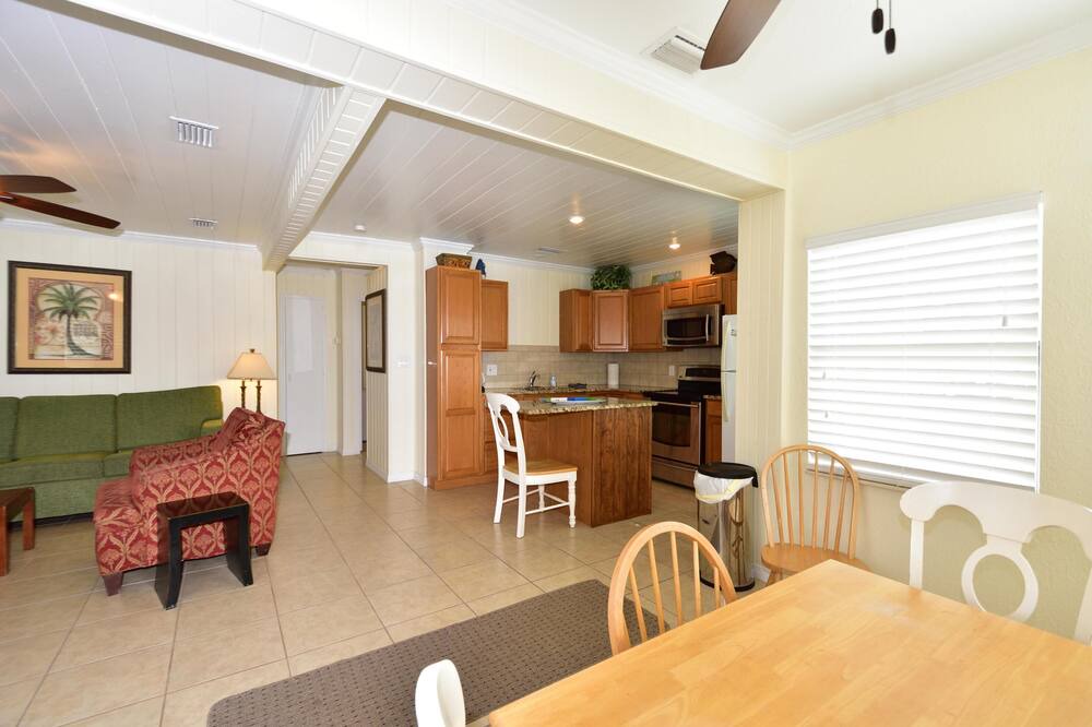 Photo of Livingroom in Clearwater Beach