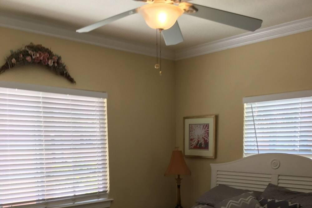 Photo of Bedroom in Sunset Beach